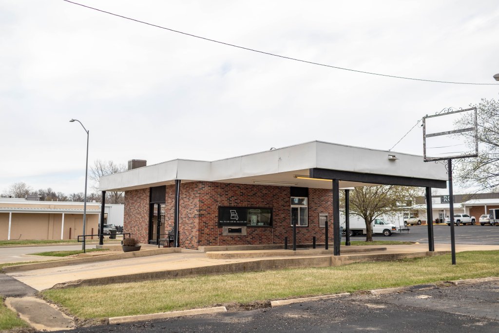 MO Coffee Co exterior