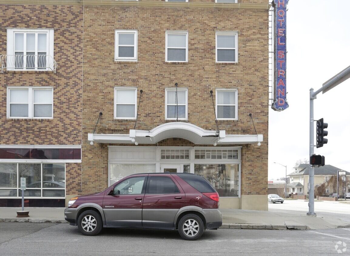 strand apartments chillicothe mo building photo